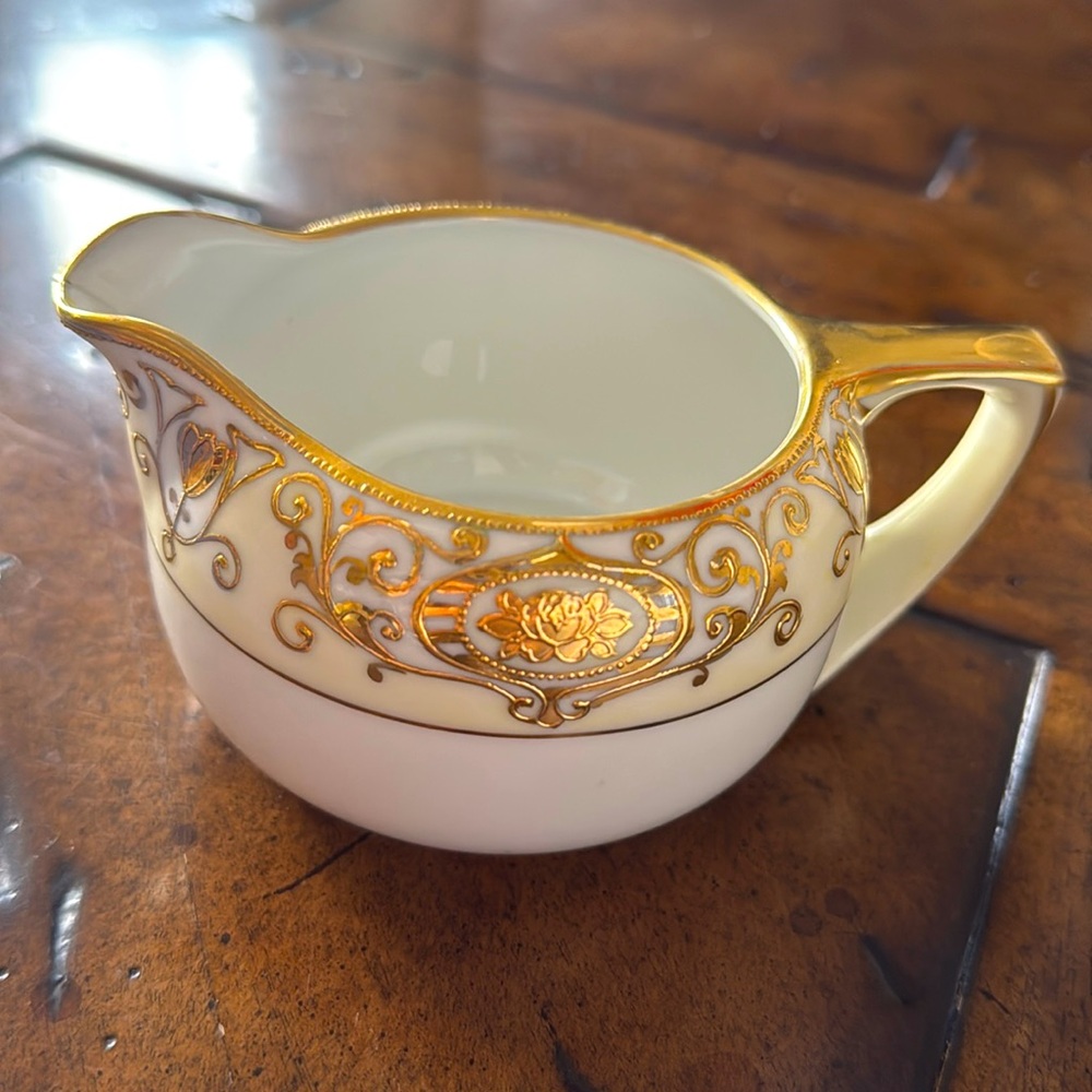 Noritake 8 oz Creamer CHRISTMAS BALL Pattern, Japan